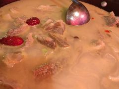 -霄汉牛三鲜湖北砂锅菜(万松园2店)