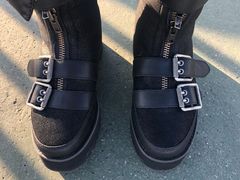 -UGG(燕莎奥特莱斯购物中心店)