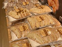 -七鲜超市(瑞虹天地太阳宫店)