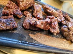 -铭牛烧肉·和牛海鲜自助(高新月牙湖店)