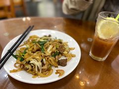 湿炒牛河-煲煲掂风味煲仔饭餐厅(西区店)