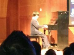 -上海市民办金苹果学校