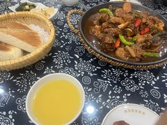 -八两八金·莱芜特色炒鸡(市南漳浦路店)