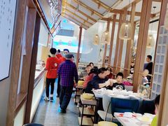 大堂-三人行骨头王火锅(长寿店)