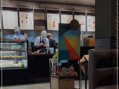 -星巴克臻选(南京金茂览秀城店)