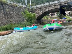 -虎啸峡漂流