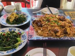 -壹阁胡羊焖饼(特色小吃街店)