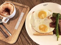 -Common Table · Brunch & Coffee