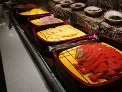 -四囍码头海鲜烧烤自助火锅(外滩南京东路悦荟广场店)