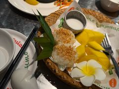 -小小集渔·泰式大排档(太古里香槟店)