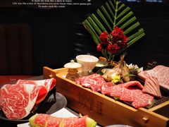 -铭牛烧肉·和牛海鲜自助(高新月牙湖店)