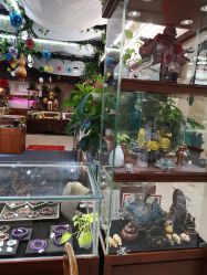 -灵彩珠宝(朗香街店)