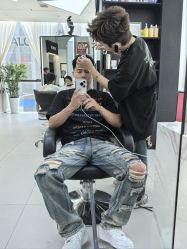 -U·NI SALON 造型