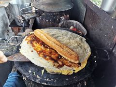 -正宗杂粮煎饼香软鸡蛋饼