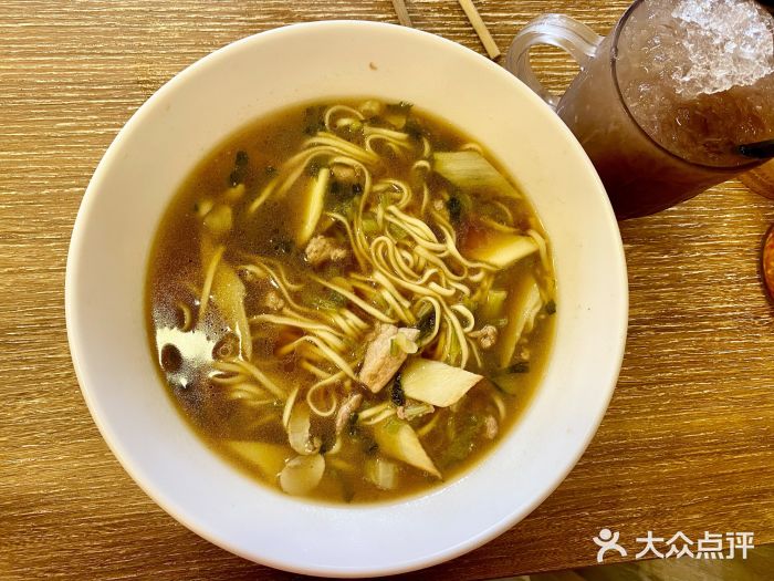 阿扁杭州面(苗圃店)片儿川汤面图片