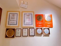 -包整·丝娃娃(一览甲秀楼风景店)