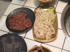 -扎起市井老火锅(乐山总店)