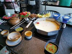 -新草堂锅物料理(泉城路店)