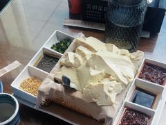 -95号酱骨·一块豆腐(展春园西路店)