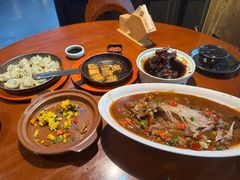 -徽三说·土徽菜·中国徽菜连锁品牌(一中店)