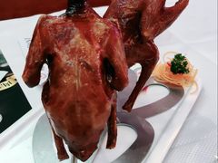 脆皮嫩香乳鸽-威尼斯西餐厅(东区店)