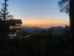 -重庆睡佛山森林公园