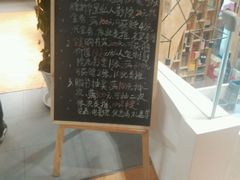 -新华里咖啡书吧(新华书店小寨店)