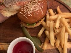 -羽深肉铺 Steak & Wine