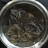 奉化牛肉干面，奉化的经典美食。叔叔有朋友就是做这个的