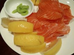 -荣誉国际酒店-云顶旋转餐厅