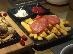 -吞鱼兽麻辣烤鱼(万达店)