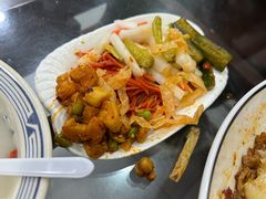 -牛一嘴·兰州牛肉面·大盘鸡(财富中心店)