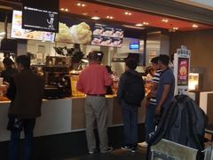 门面-麦当劳(吴圩机场店)
