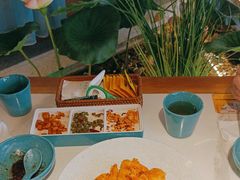 -荷塘秋月·本帮江浙菜(国权路店)