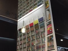 -钟书阁(松江泰晤士小镇店)