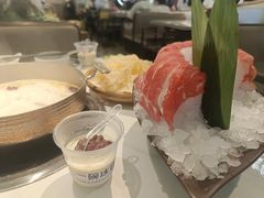 -洪氏嗨捞·广东猪肚鸡·椰子鸡火锅(西咸万象城店)