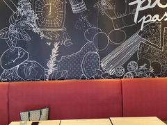 大堂-必胜客(证大大拇指店)