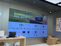 -DJI大疆(深圳华强北曼哈授权体验店)