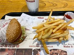 -The Habit Burger Grill 哈比特汉堡(复兴soho店)