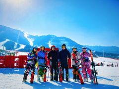 -鳌山滑雪度假区