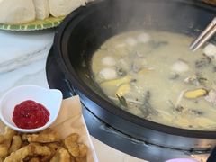 -陈大锅·岳阳鱼馆·地道岳阳菜(美食街店)