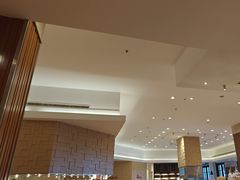 -亚龙湾希尔顿自助餐厅·海鲜·烧烤·沙滩BBQ·现场乐队