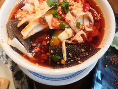 -炉小二铜锅牛蛙•川湘菜(三里屯店)