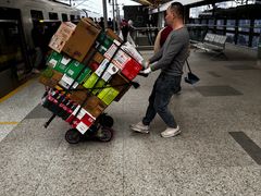 -康新公路(地铁站)