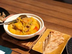 咖喱牛肉配手抓饼-T館·花园艺术餐厅