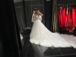 点击看大图 -GRACE KELLY婚纱与礼服(北京店)