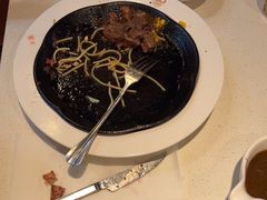 -汤姆家的牛排意面披萨(新城市广场店)
