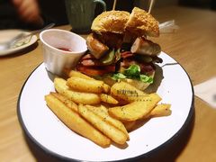 -HELLO 27 意面·沙拉·帕尼尼