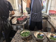 -正宗杨记普洱酸醋米线(总店)