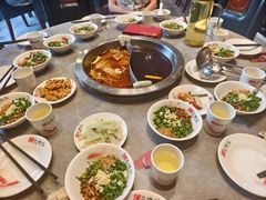 -忘情水鱼头·鲜鱼火锅(滨江中路店)